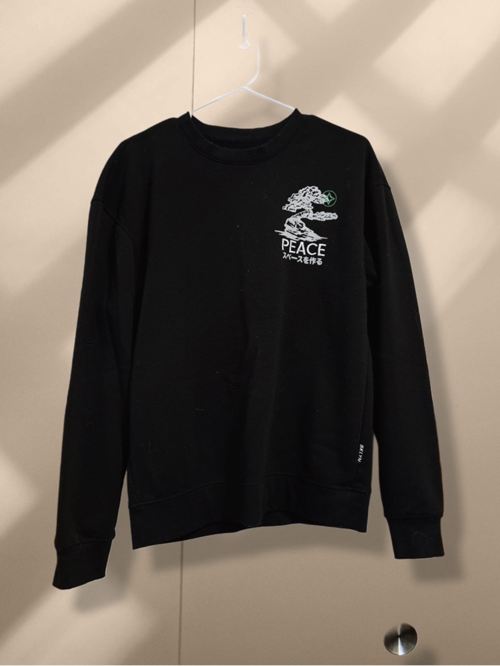 Black Graphic Crewneck Sweater - “Peace” Japanese Style Print